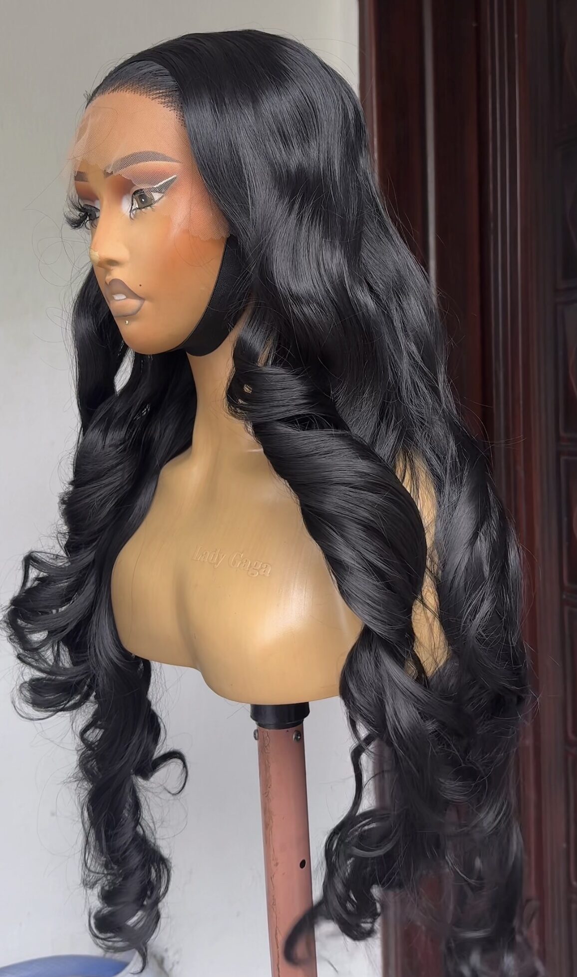 OPULENT BLACK 2